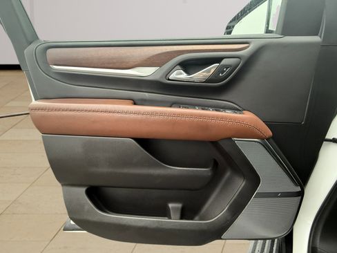 Used 2023 GMC Yukon Denali Ultimate image 34