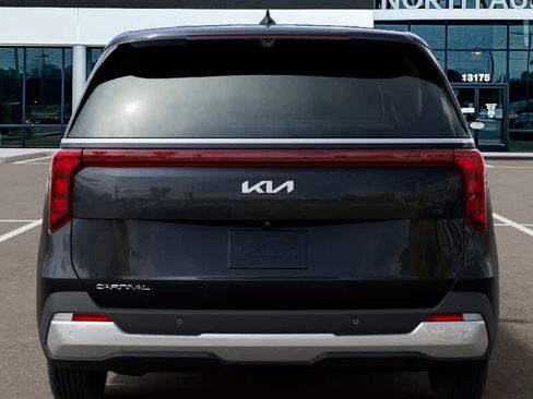 New 2026 Kia Carnival LX FWD image 13
