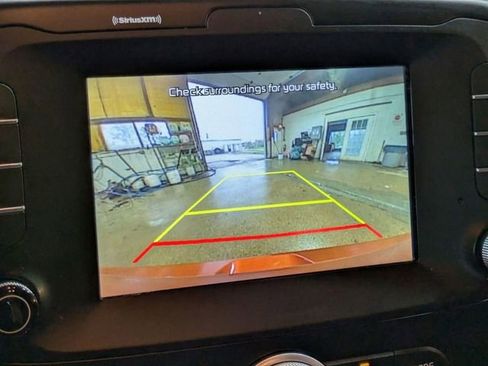 Used 2018 Kia Soul + FWD image 21