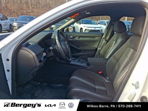 Used 2023 Honda Civic Sport image 15