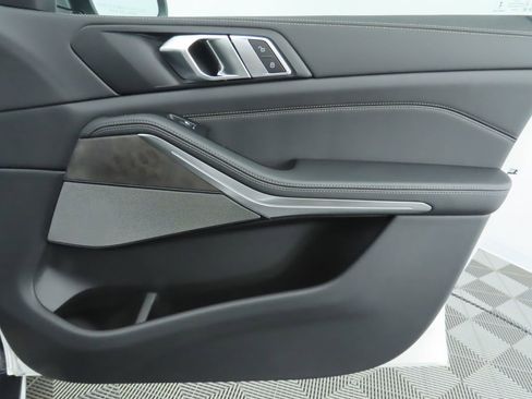 New 2026 BMW X5 xDrive40i w/ Premium Package image 26