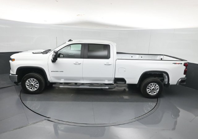 Used 2026 Chevrolet Silverado 2500 LT AWD/4WD image 46