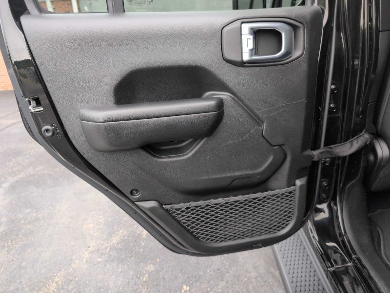 Used 2021 Jeep Wrangler Unlimited Sport AWD/4WD image 24