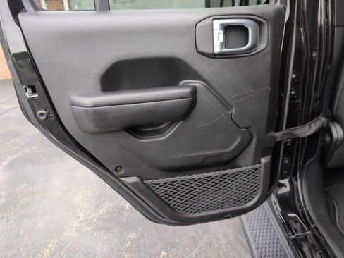 Used 2021 Jeep Wrangler Unlimited Sport AWD/4WD image 24