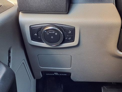 Used 2019 Ford F250 XL w/ Power Equipment Group image 18