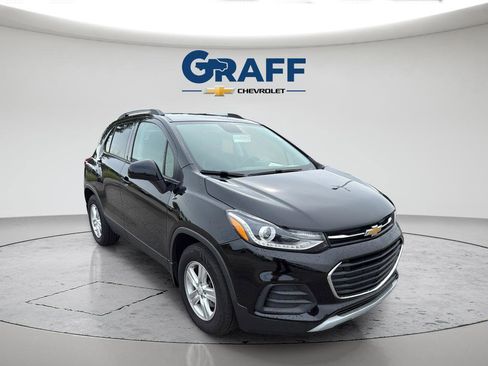Used 2021 Chevrolet Trax LT FWD image 11