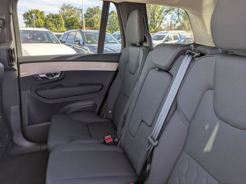 New 2026 Volvo XC90 B6 Core image 13