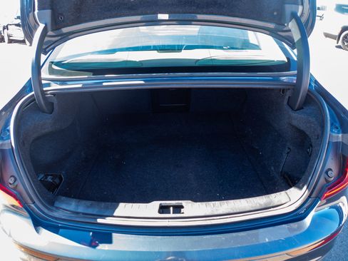 Used 2020 Volvo S60 T5 Momentum image 8