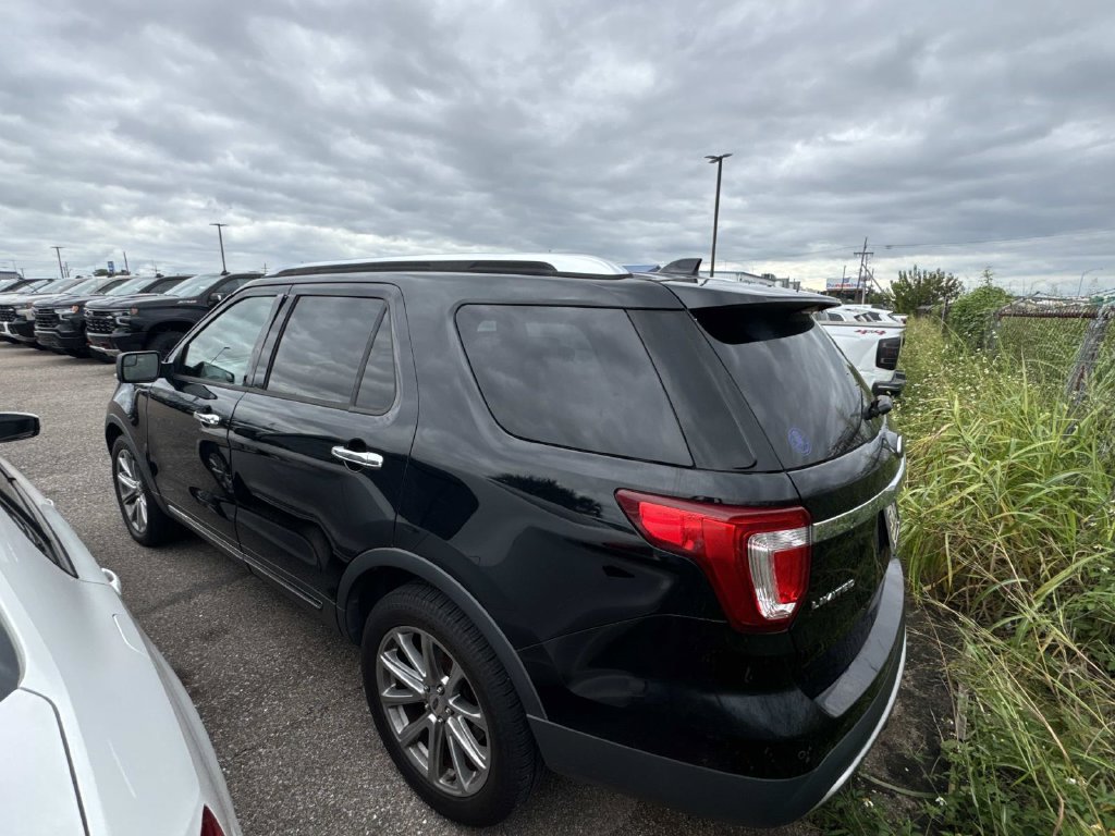Used 2017 Ford Explorer Limited AWD/4WD image 15