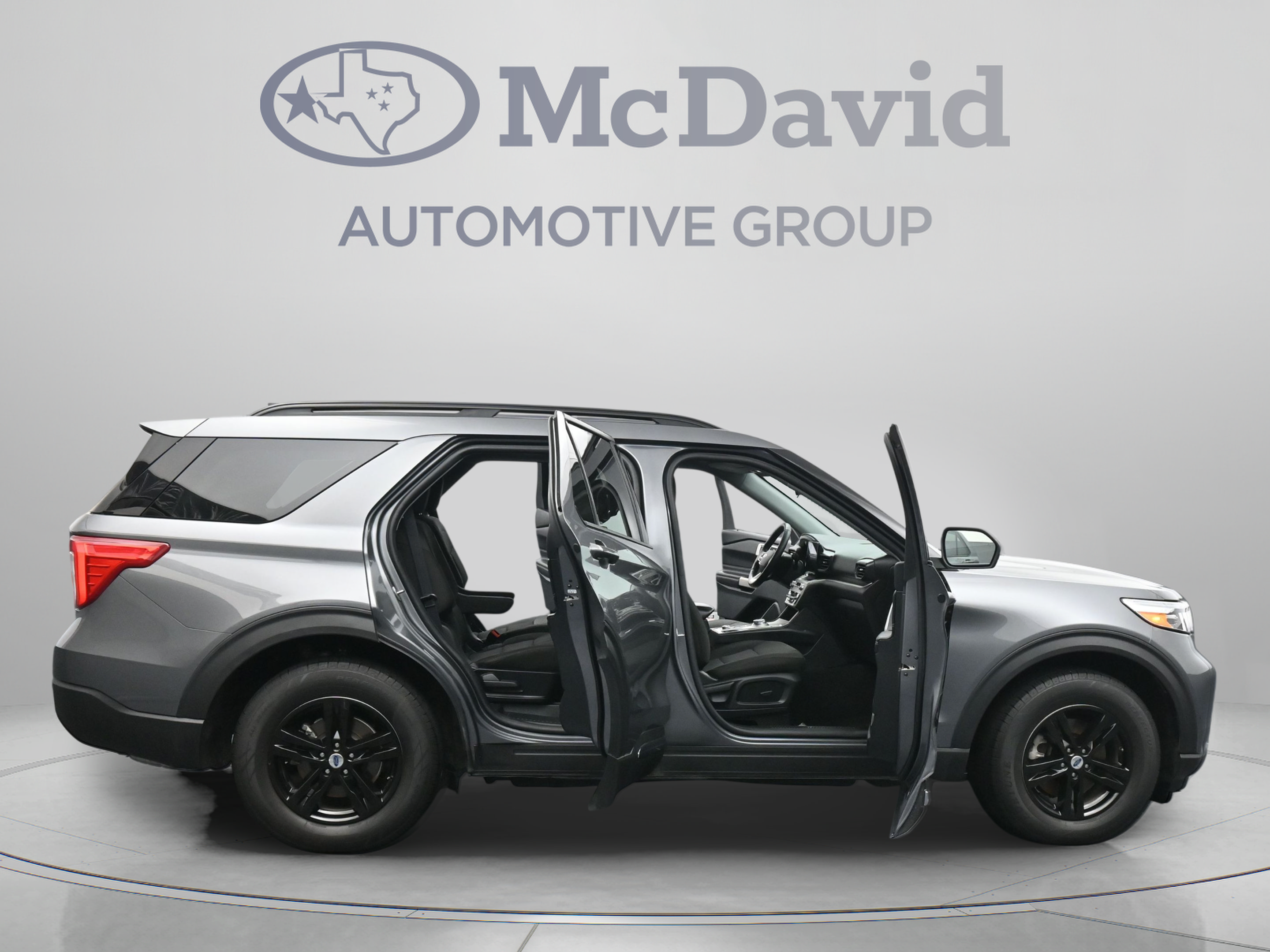 Used 2022 Ford Explorer XLT w/ Class IV Trailer Tow Package AWD/4WD image 41