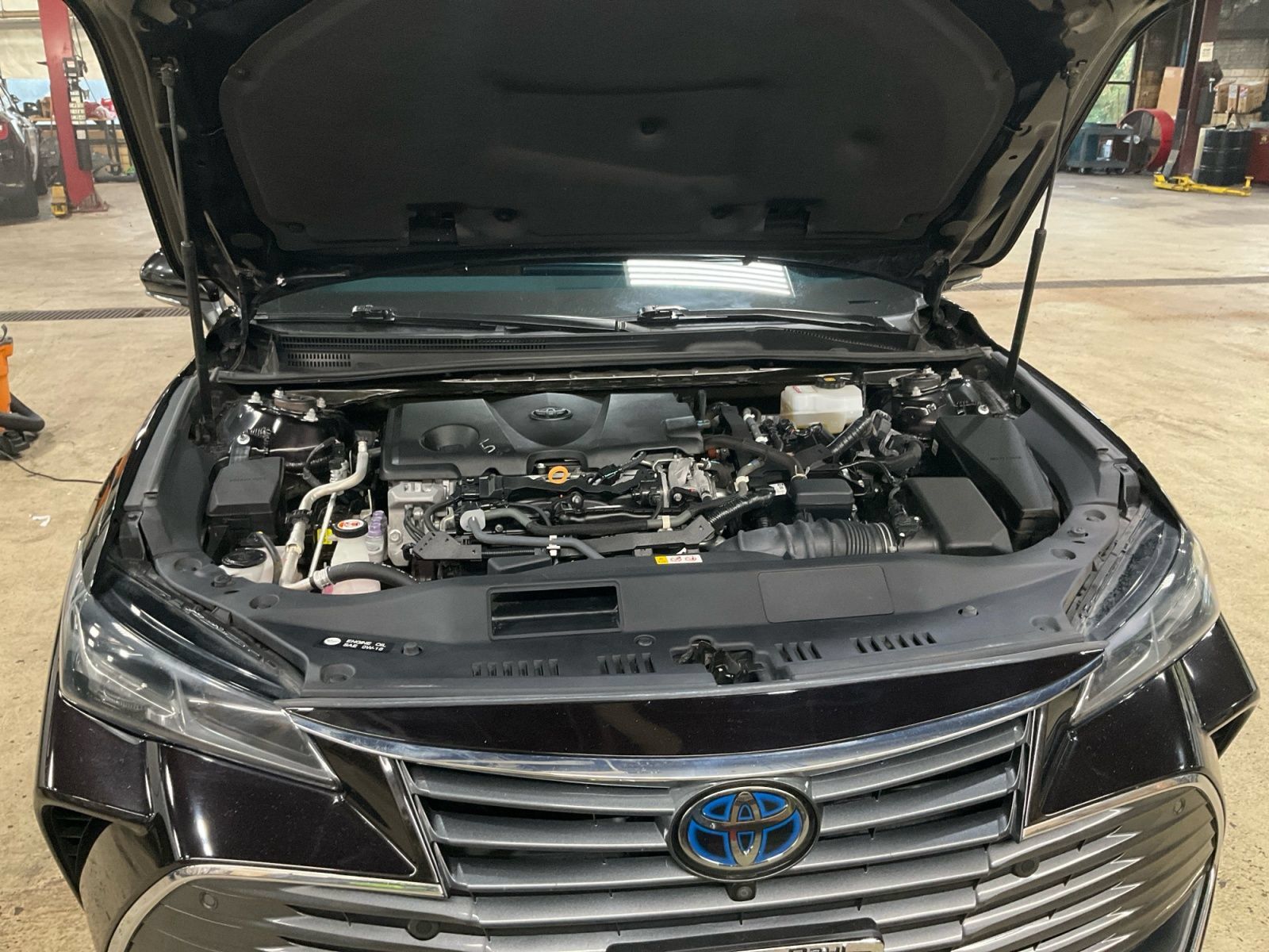 Used 2020 Toyota Avalon Limited w/ Advanced Safety Package FWD image 24
