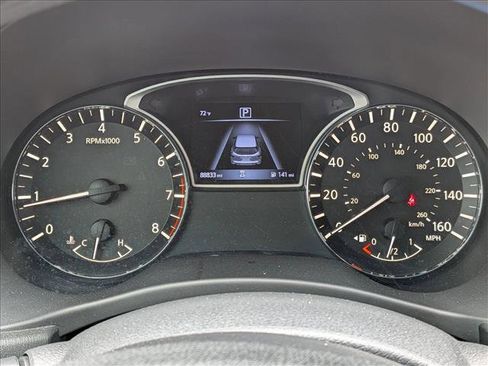 Used 2018 Nissan Pathfinder S FWD image 5