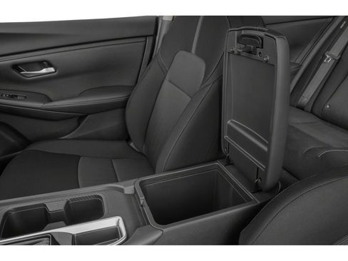 Used 2025 Nissan Sentra SV w/ SV Premium Package FWD image 14
