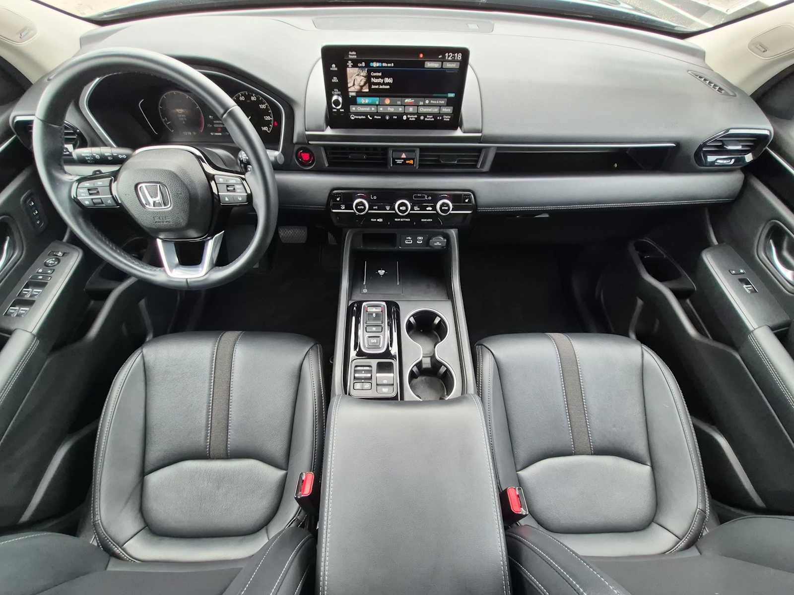 Certified 2025 Honda Pilot Touring image 14