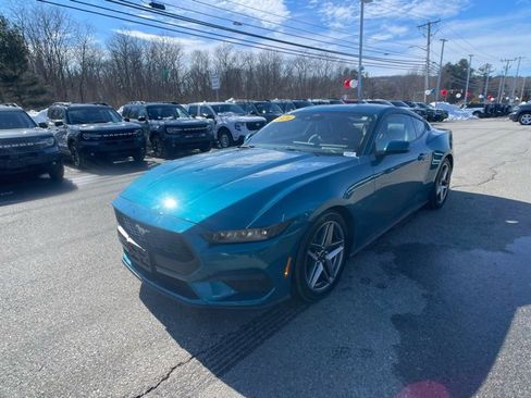 Certified 2026 Ford Mustang Coupe image 4