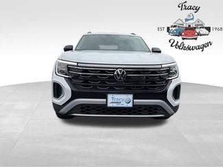 New 2026 Volkswagen Atlas Peak Edition video 2