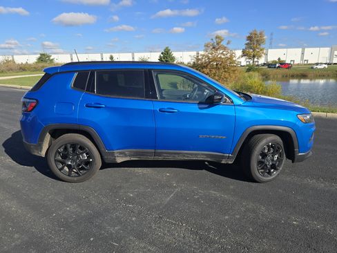 New 2026 Jeep Compass Latitude image 17