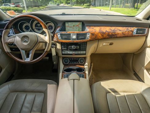 Used 2013 Mercedes-Benz CLS 550 image 17