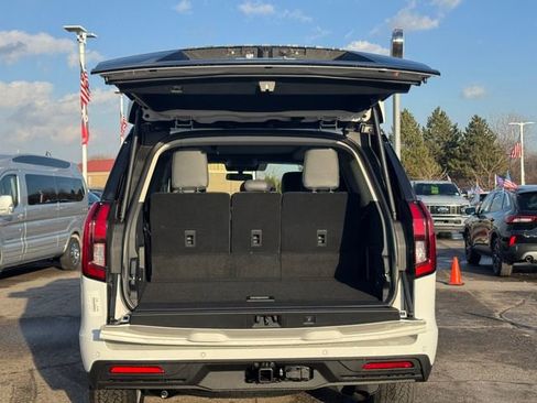 New 2026 Ford Expedition Active image 5