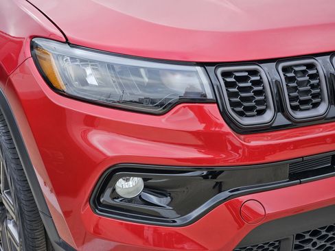 New 2026 Jeep Compass Limited image 9