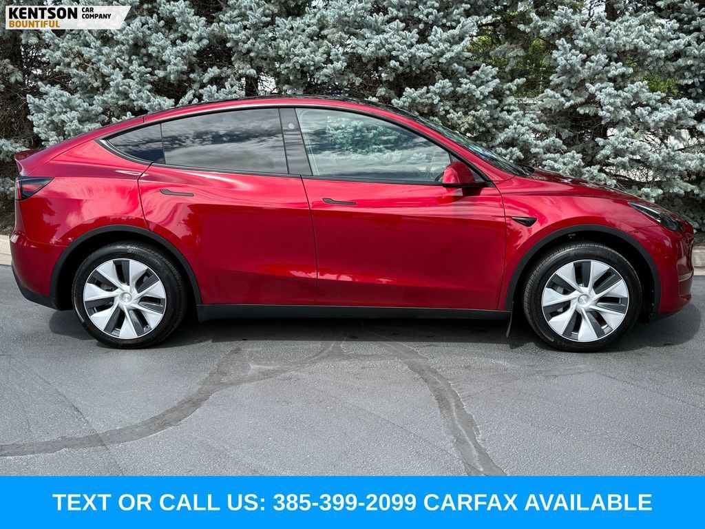 Used 2024 Tesla Model Y Long Range AWD/4WD image 10
