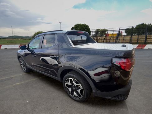 Used 2023 Hyundai Santa Cruz Limited AWD/4WD image 4