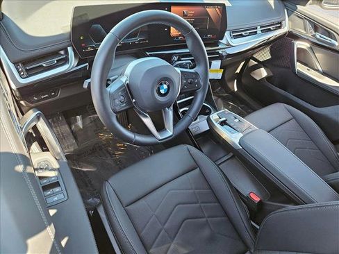 New 2026 BMW X1 xDrive28i AWD/4WD image 3