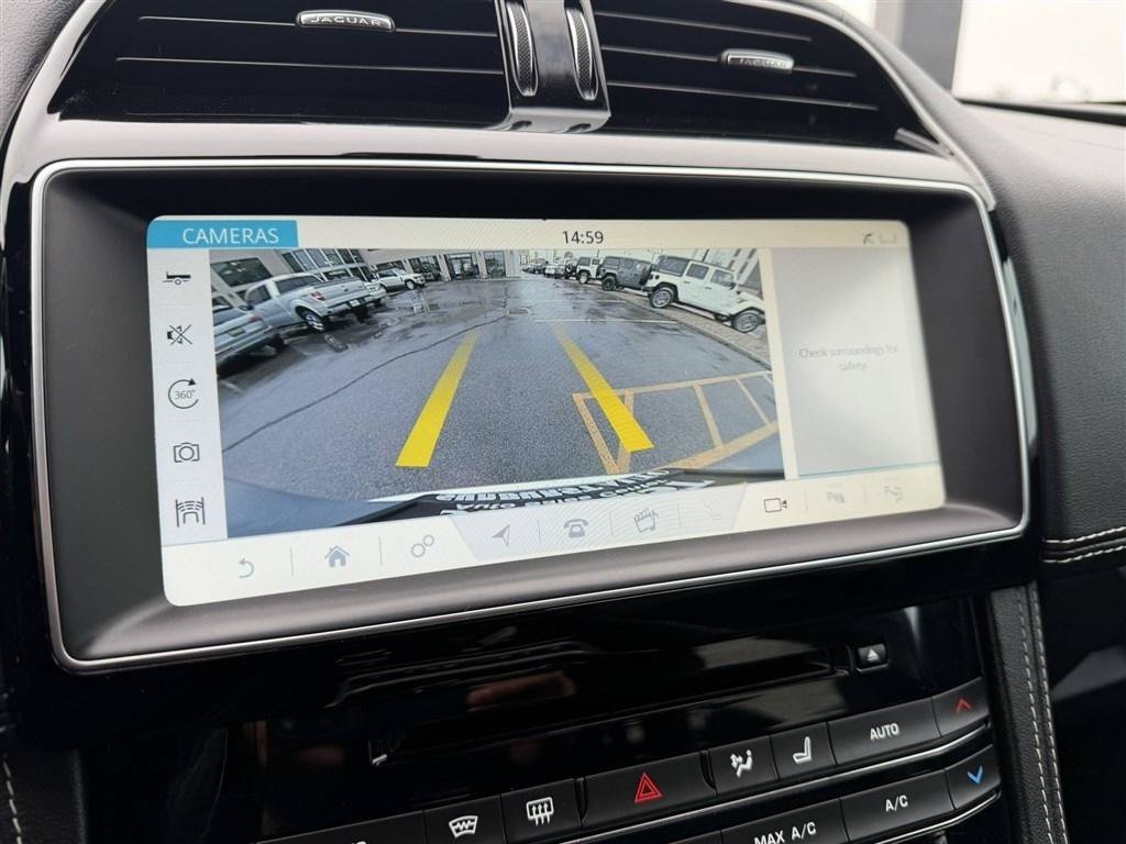 Used 2017 Jaguar F-PACE S AWD/4WD image 28