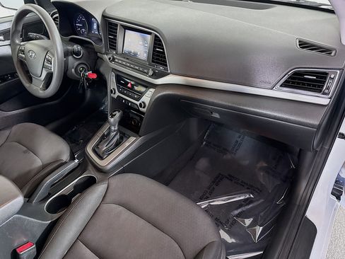 Used 2018 Hyundai Elantra SEL image 29