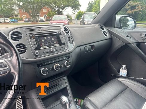 Used 2015 Volkswagen Tiguan R-Line AWD/4WD image 16