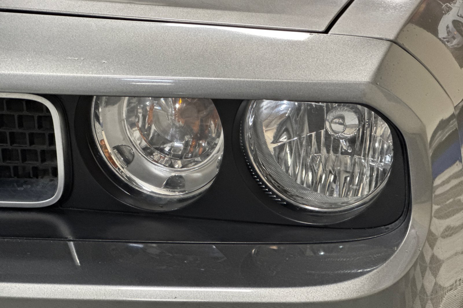 Used 2011 Dodge Challenger RWD image 47