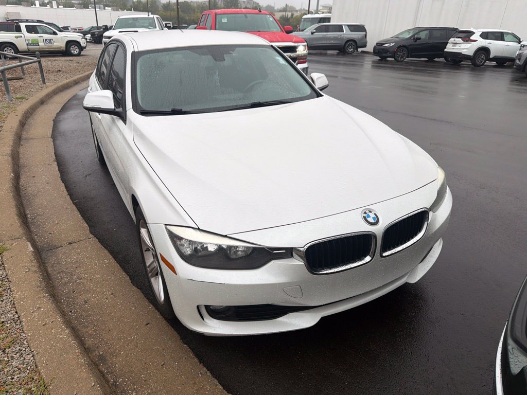 Used 2014 BMW 320i Sedan RWD image 1