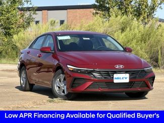 New 2025 Hyundai Elantra SE video 2