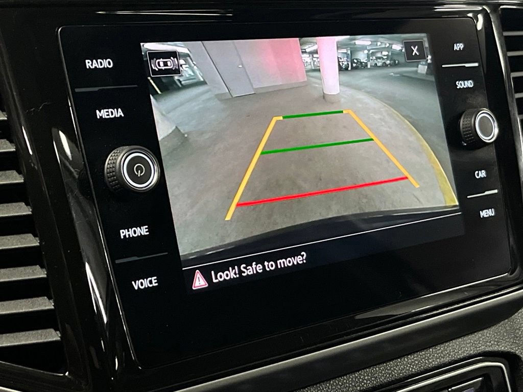 Certified 2023 Volkswagen Atlas Cross Sport SE w/ Panoramic Sunroof Package AWD/4WD image 30