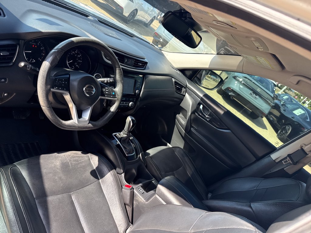 Used 2019 Nissan Rogue SL FWD image 21