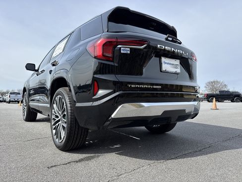 New 2026 GMC Terrain Denali w/ LPO, Floor Liner Package image 8