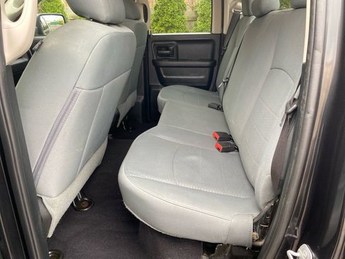 Used 2017 RAM 1500 Express w/ Black Ram 1500 Express Group image 16