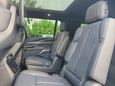 New 2026 Cadillac Escalade IQL Luxury image 7