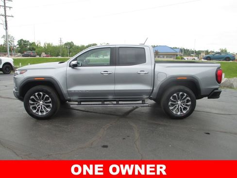 Used 2024 GMC Canyon Denali AWD/4WD image 11