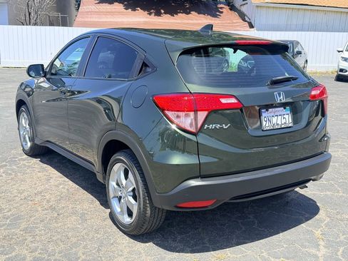 Used 2017 Honda HR-V LX image 4