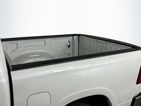 Used 2025 RAM 1500 Laramie RWD image 29