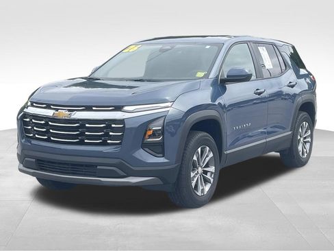 New 2026 Chevrolet Equinox LT FWD image 8