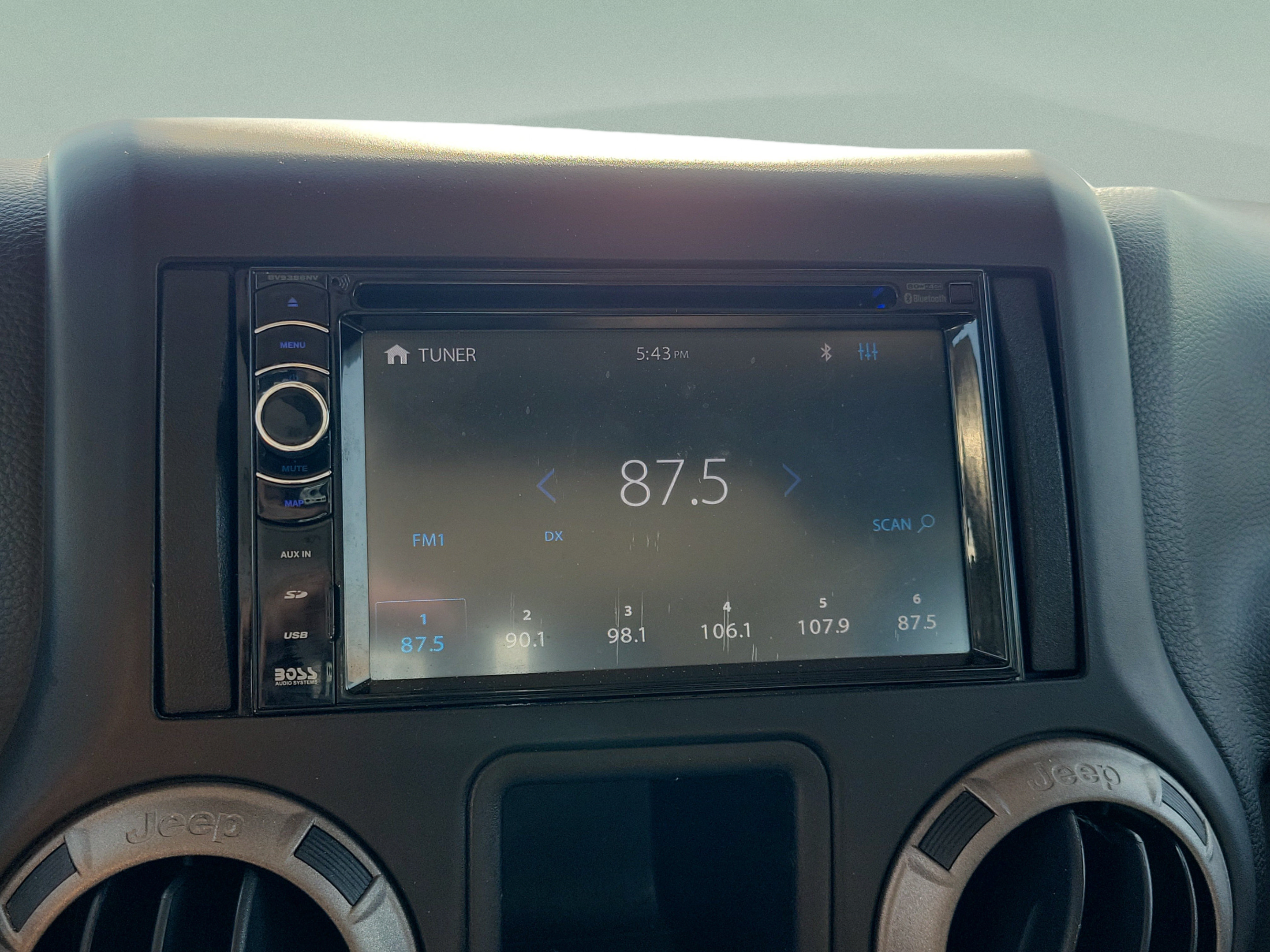 Used 2013 Jeep Wrangler Sport AWD/4WD image 18
