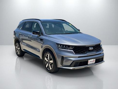 Used 2021 Kia Sorento S w/ Panoramic Sunroof Package FWD image 3