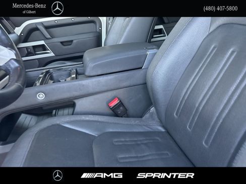 Used 2021 Land Rover Defender 110 SE image 13