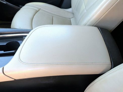 Used 2019 Buick Enclave Essence w/ Trailering Package, 5000 lbs. image 31