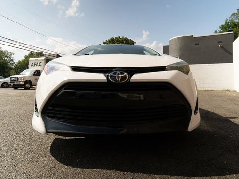 Used 2019 Toyota Corolla LE FWD image 10
