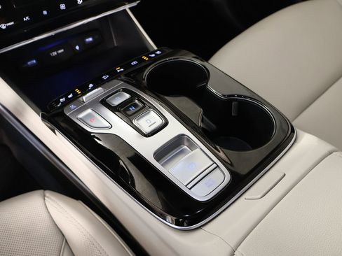 Certified 2023 Hyundai Tucson Limited image 9