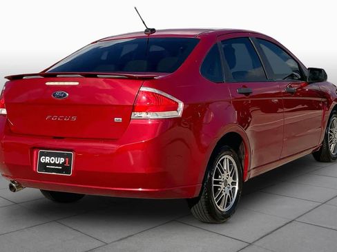 Used 2010 Ford Focus SE FWD image 12