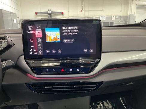 Certified 2023 Volkswagen ID.4 Pro S Plus AWD/4WD image 22